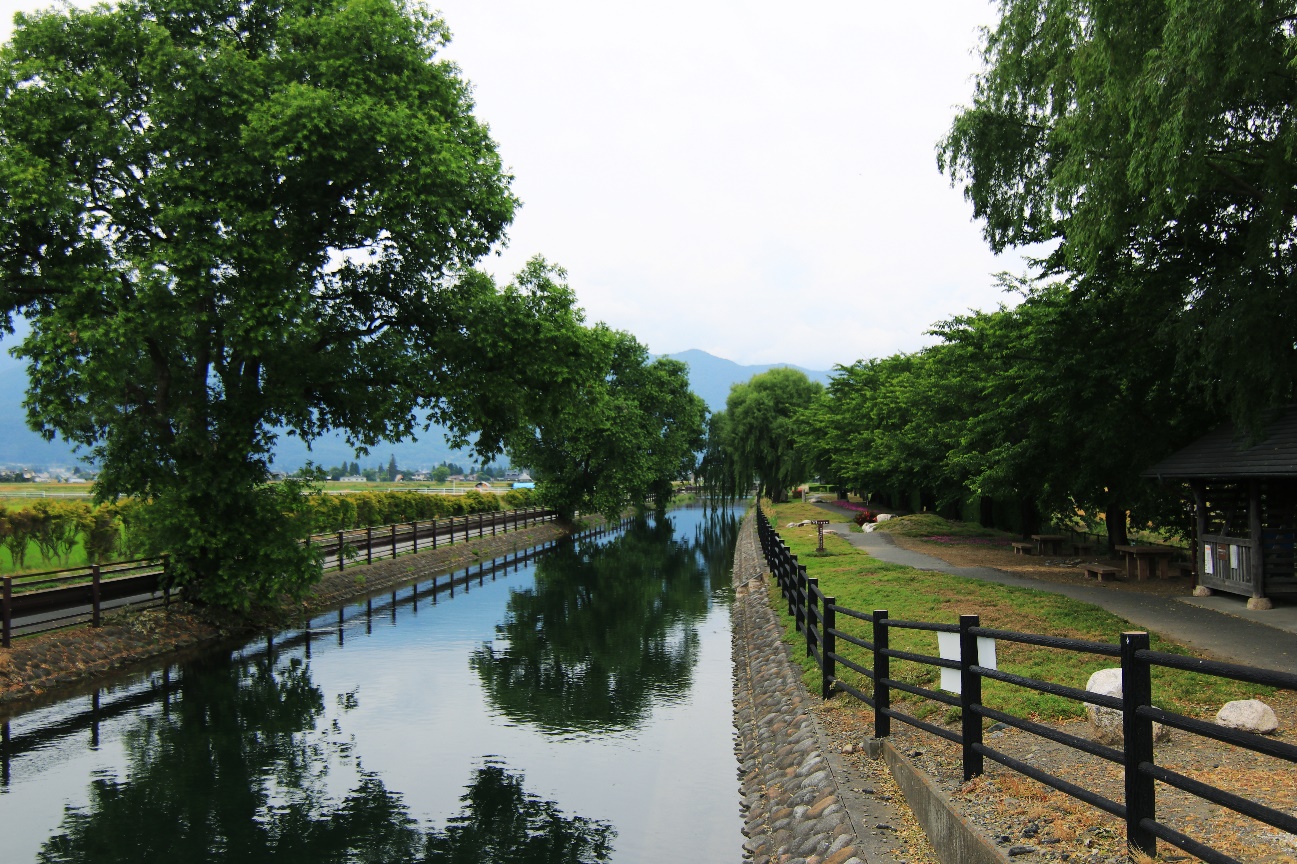 安曇野市